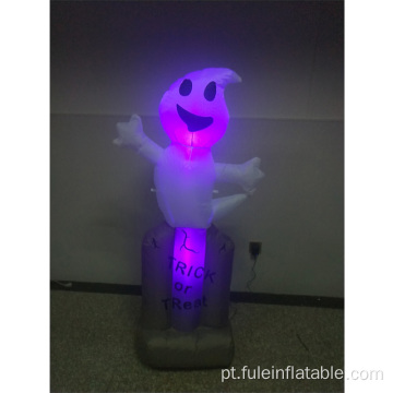 Fantasma inflável de Halloween na lápide para decoração